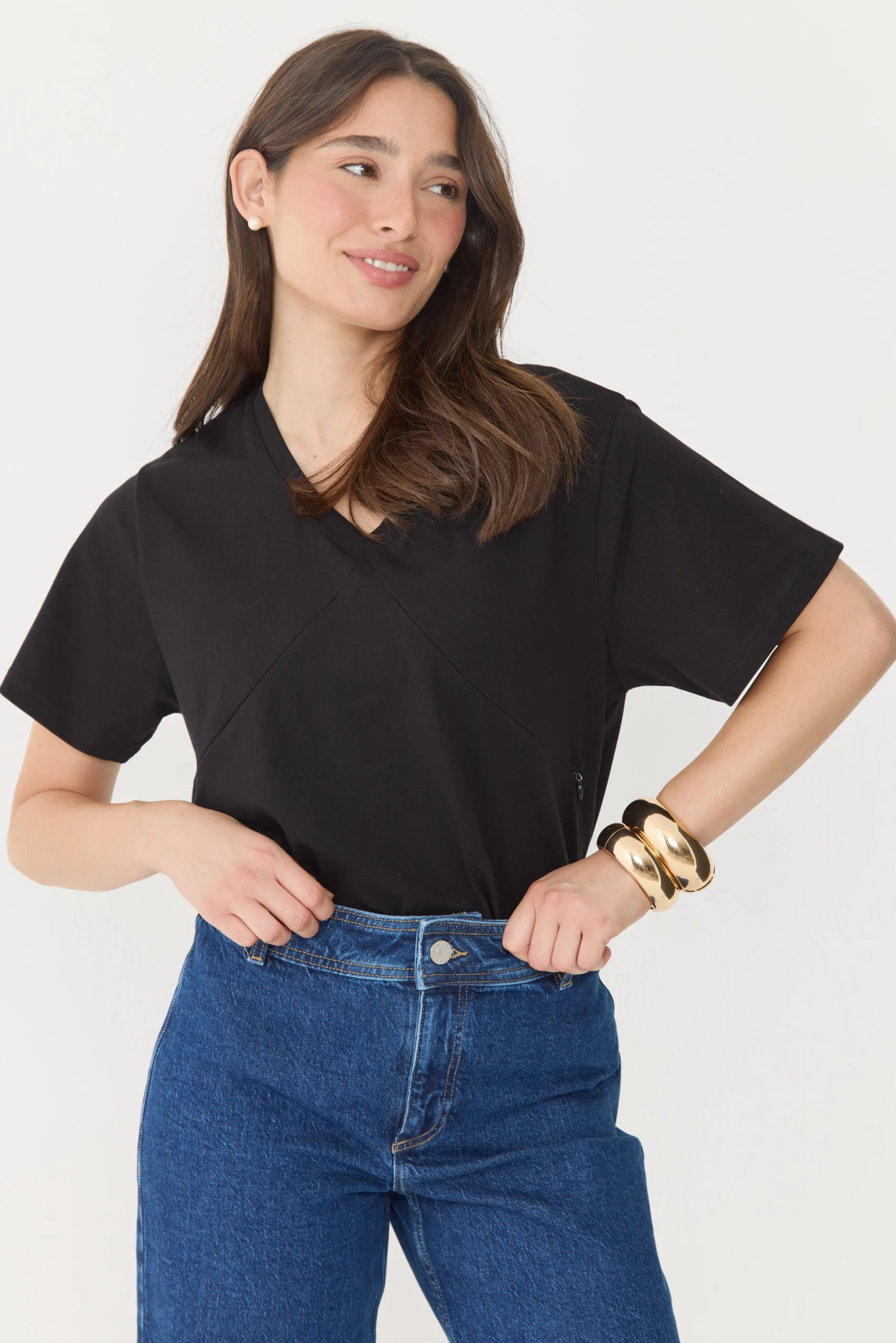The prefect V-NECK • שחור – תמונה 5